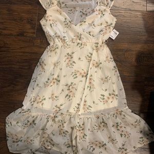 Charlotte russe floral cream colored dress Size S